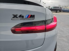 2023 BMW X4