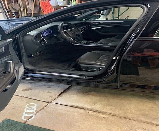 Audi 48047