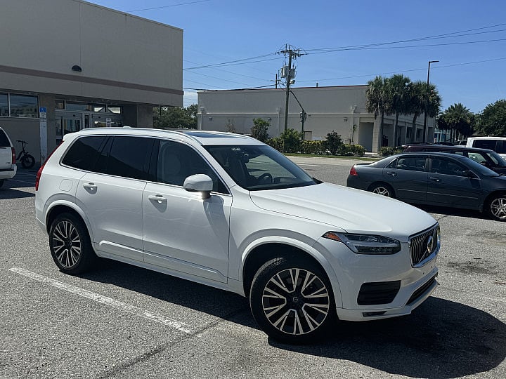 2020 Volvo