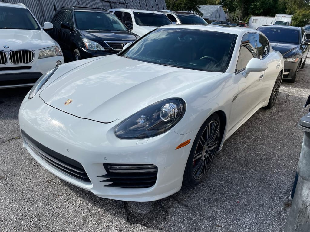 2015 Porsche Panamera