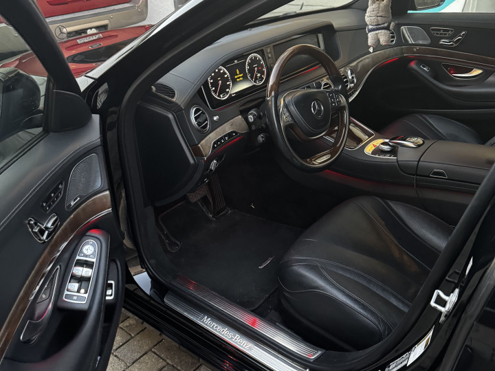 2016 Mercedes-Benz