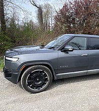 2025 RIVIAN R1T