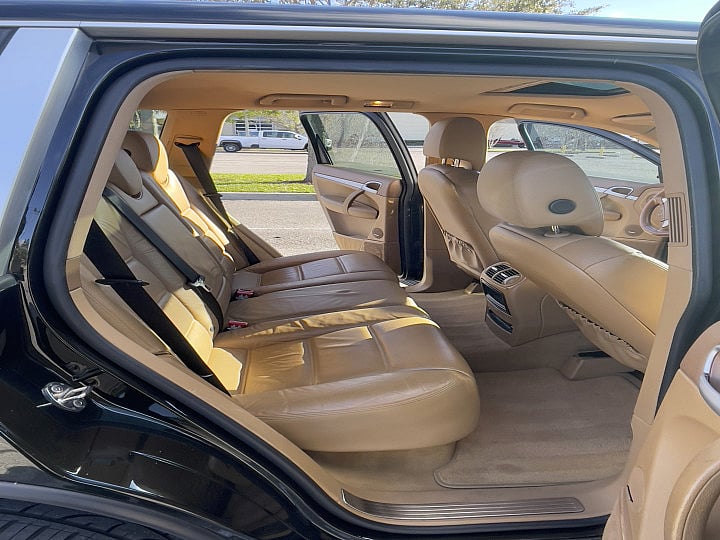 Porsche Cayenne 10459