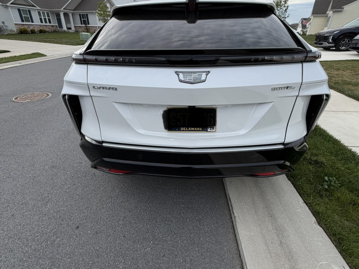 Cadillac LYRIQ 2025