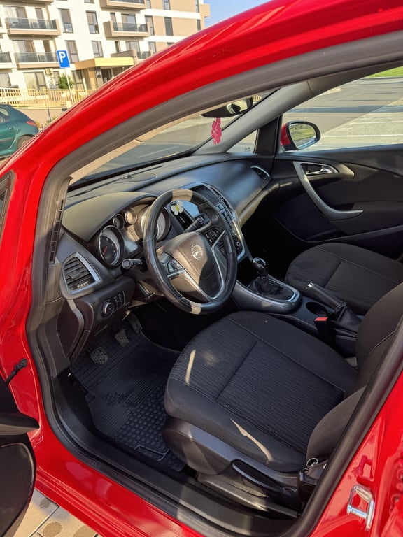 2014 Opel Astra