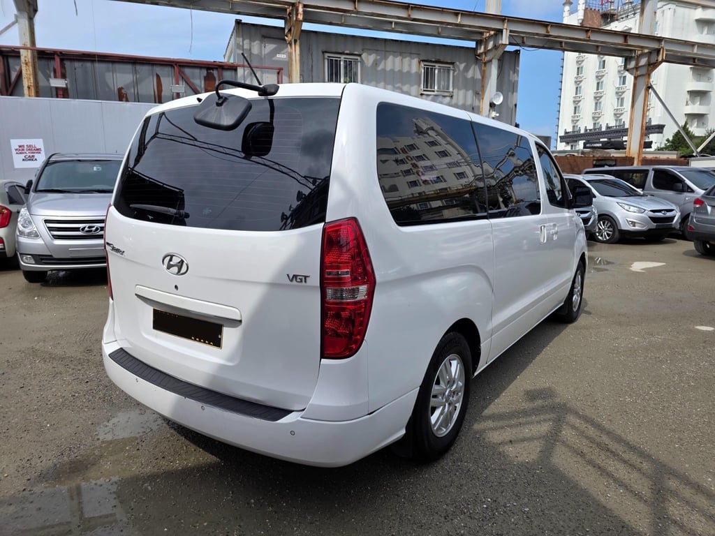 2017 Hyundai H-1 - foto 4