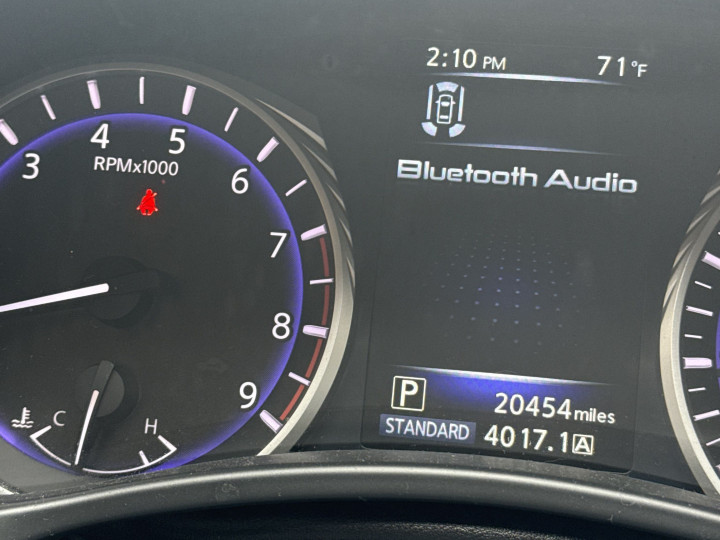 2017 INFINITI Q60