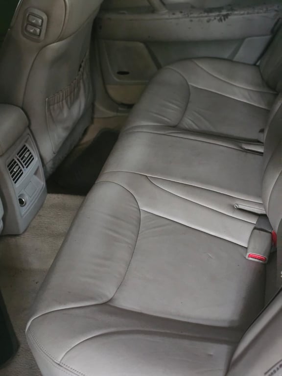 2005 Kia Opirus