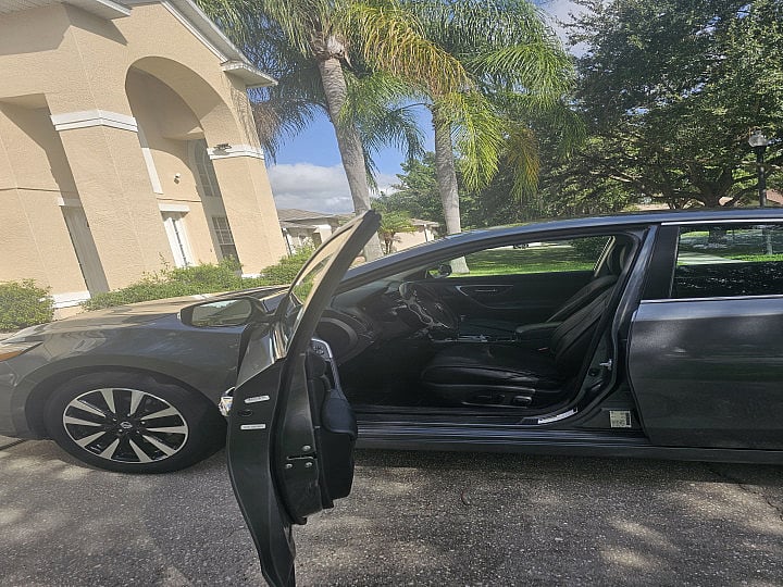 Nissan Altima