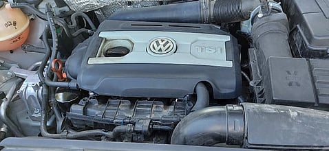 2012 VOLKSWAGEN Tiguan