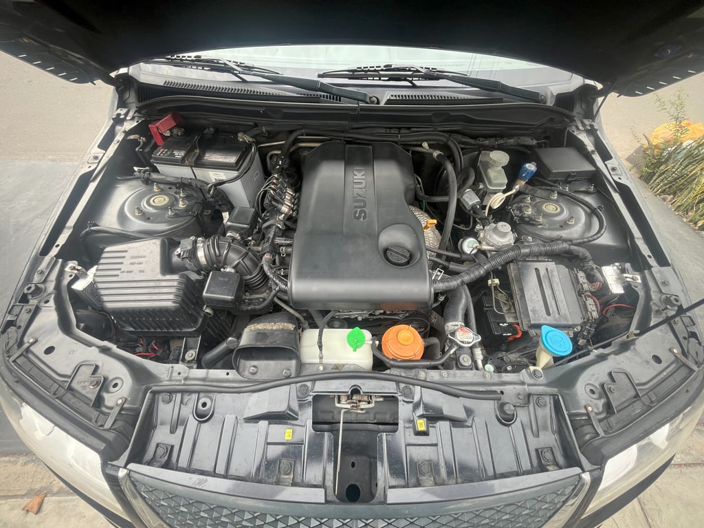 2012 Suzuki Grand Nomade