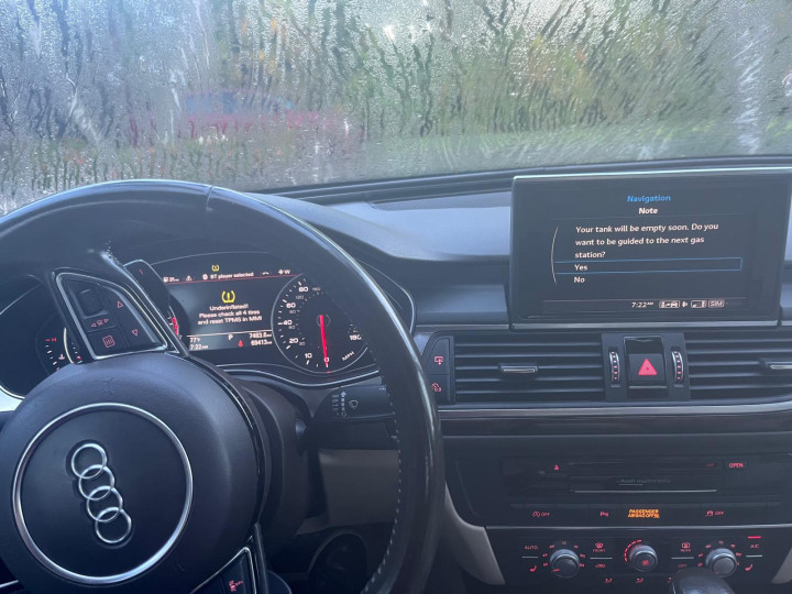 Audi 33166