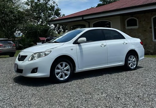 2010 Toyota Altezza - foto 2