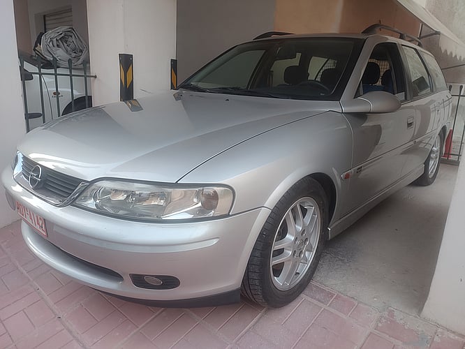 2000 Opel Vectra