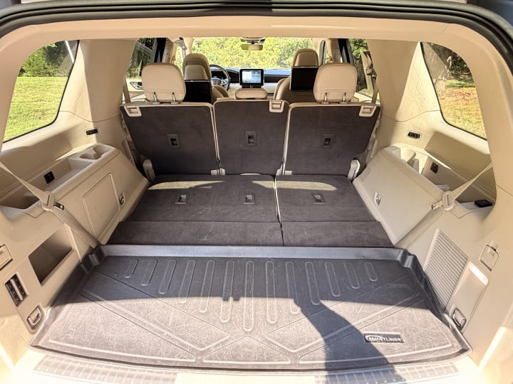Lincoln Navigator