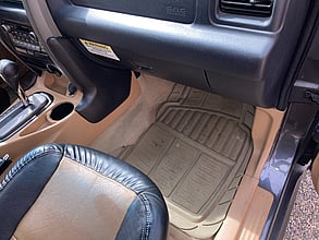 2002 Isuzu Axiom
