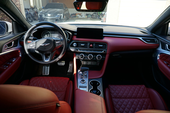 2023 GENESIS G70
