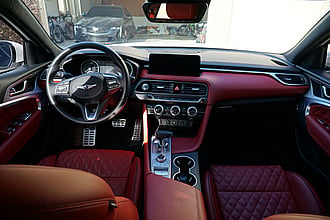 2023 GENESIS G70