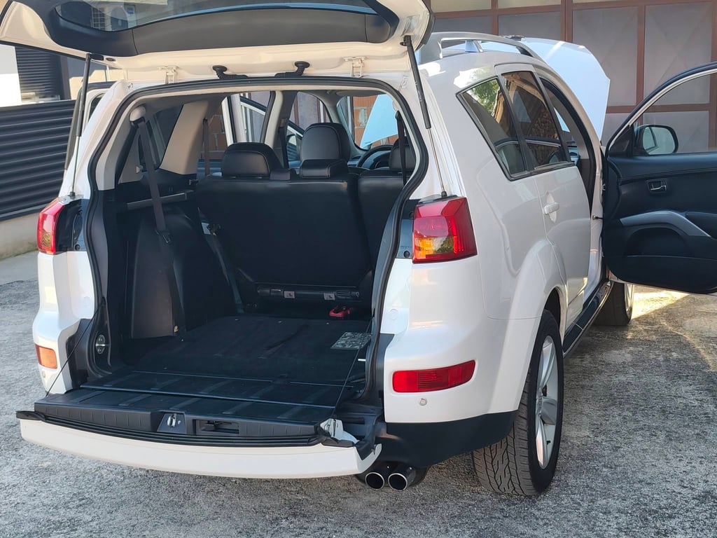 2012 Peugeot 4007