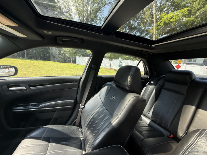 2018 Chrysler 300