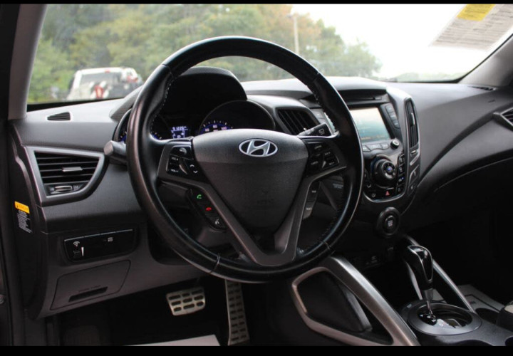 Hyundai Veloster 2015