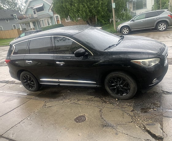 2013 INFINITI