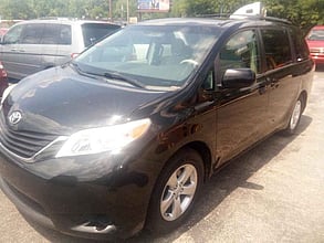 2013 TOYOTA Sienna