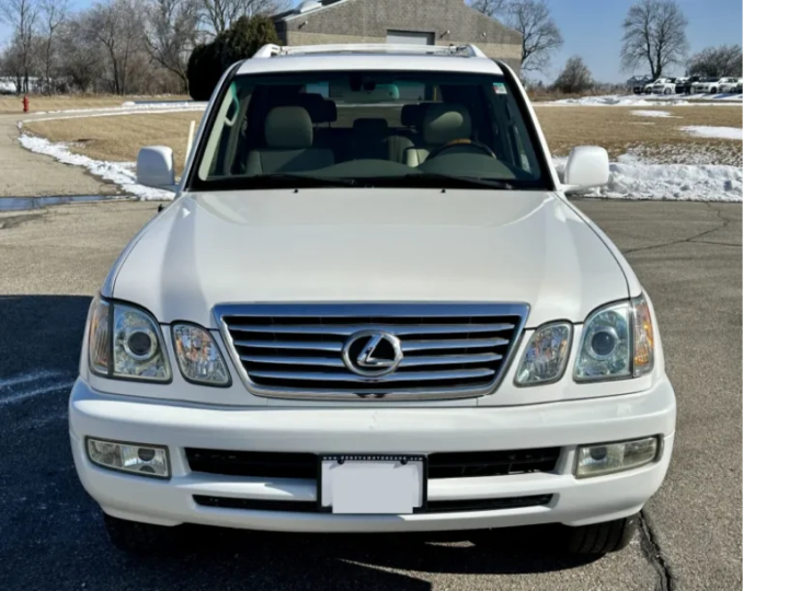 Lexus LX