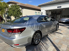 2016 Lexus LS
