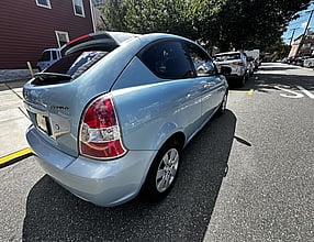 2011 HYUNDAI Accent