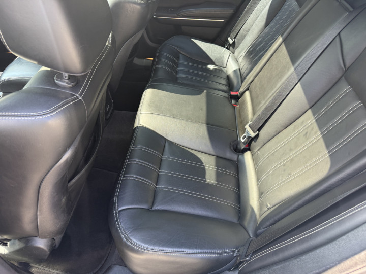 Chrysler 300