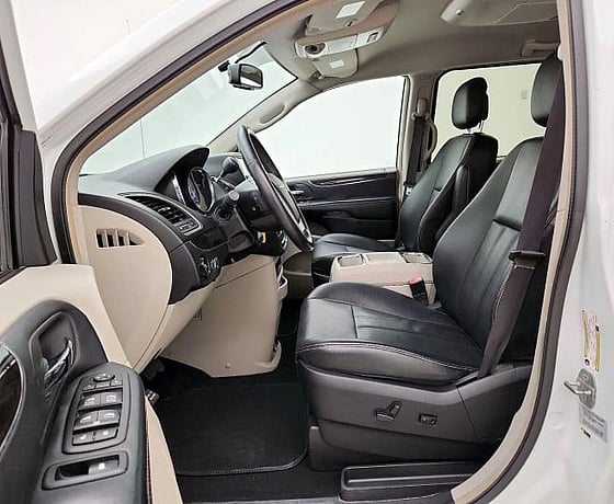 Chrysler Town and Country