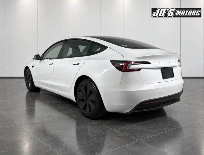 2025 Tesla 3