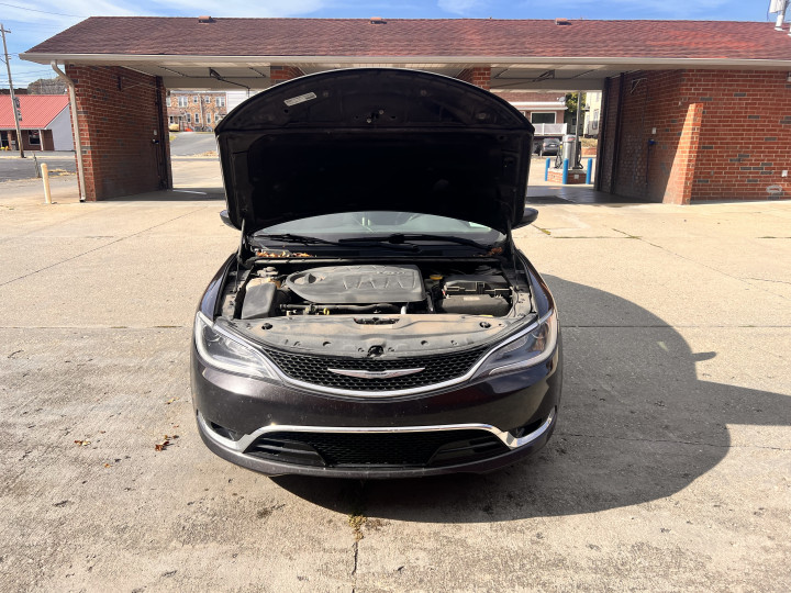Chrysler 200