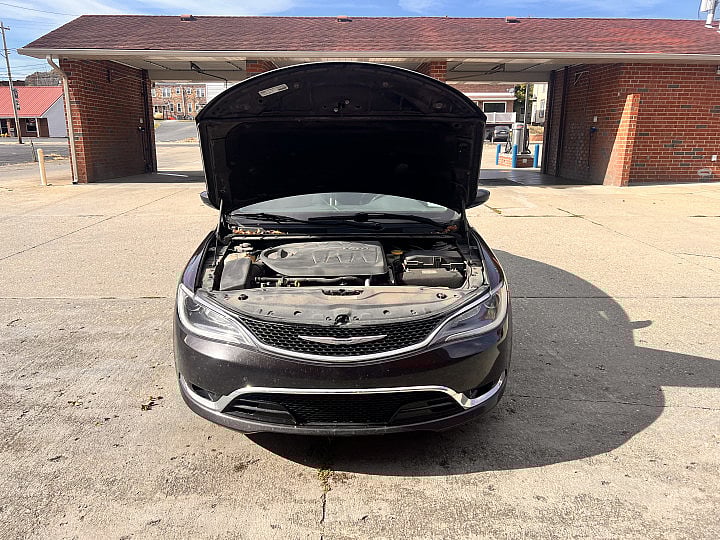 Chrysler 200
