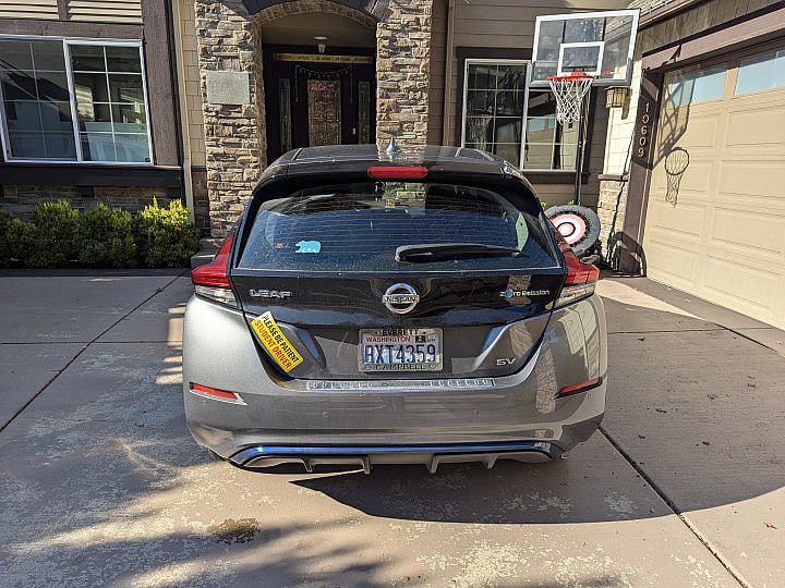 2020 NISSAN LEAF