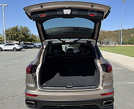 2018 PORSCHE Cayenne