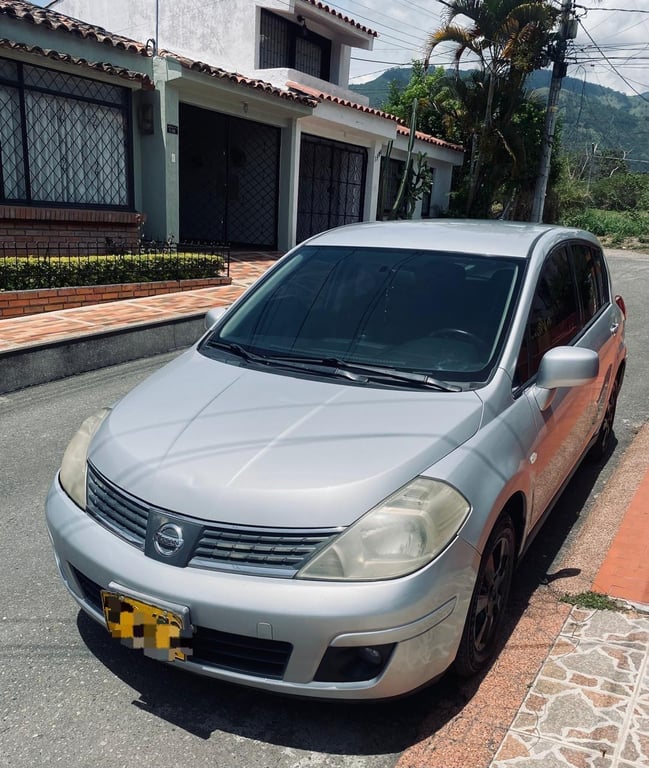 2009 Nissan Tiida