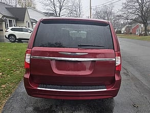 2011 CHRYSLER Town and Country