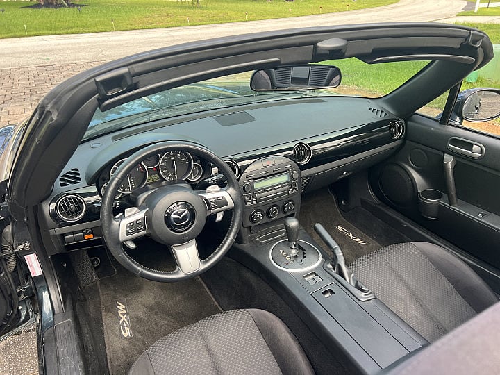 2006 Mazda MX-5 Miata