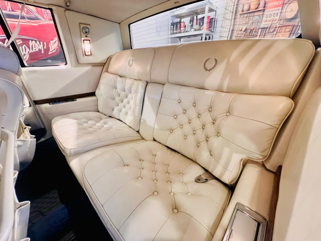 car-8