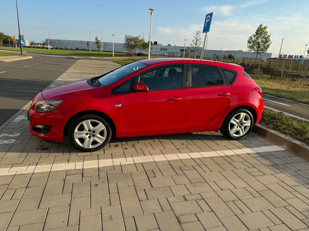 2014 Opel Astra