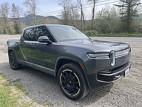 2025 RIVIAN R1T