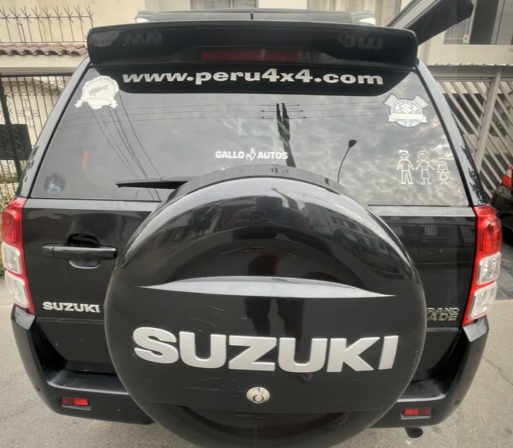 2012 Suzuki Grand Nomade