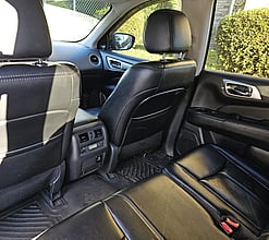 2017 NISSAN Pathfinder