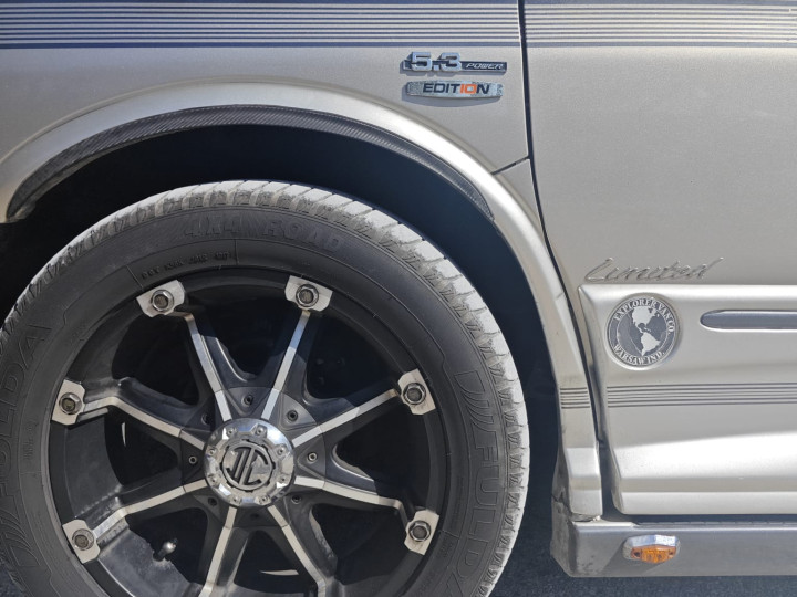 2004 GMC