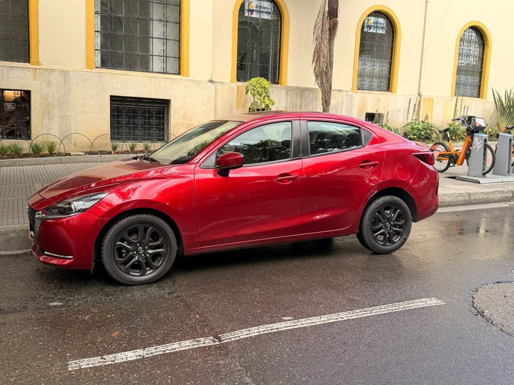 2021 Mazda 1000