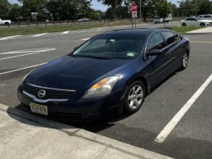 2009 Nissan