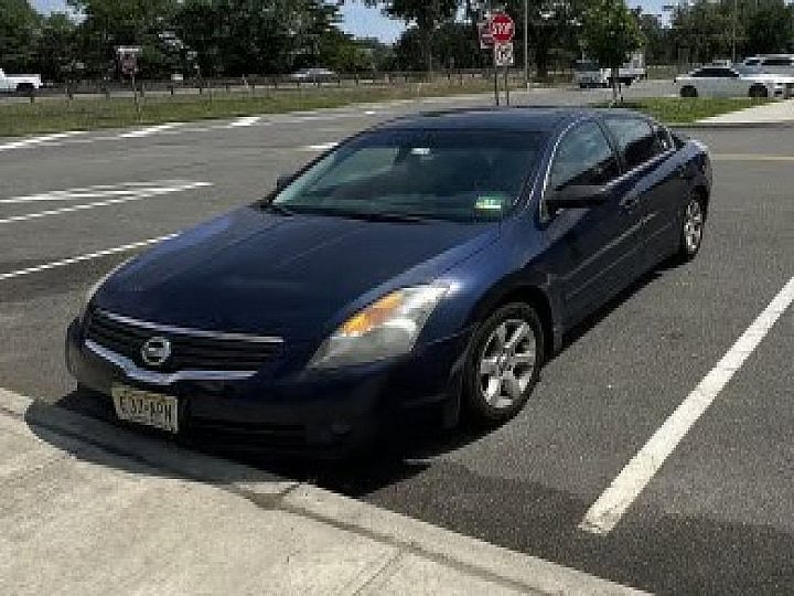 2009 Nissan