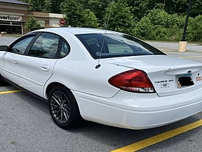 2006 FORD Taurus